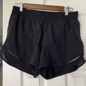 lululemon hotty hot shorts